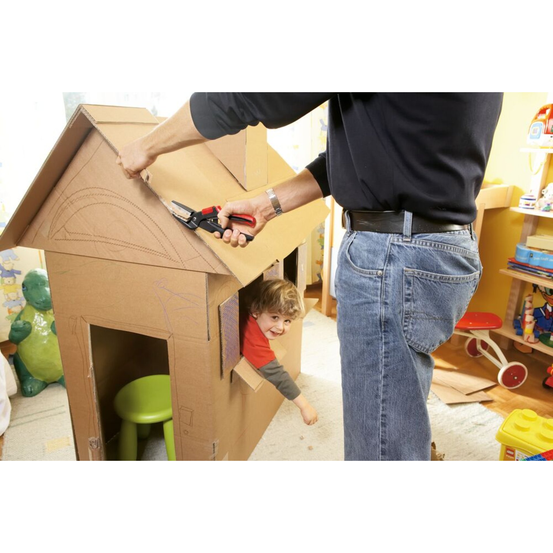 Hosen, Innenarchitektur, Jeans, Kind, Person
