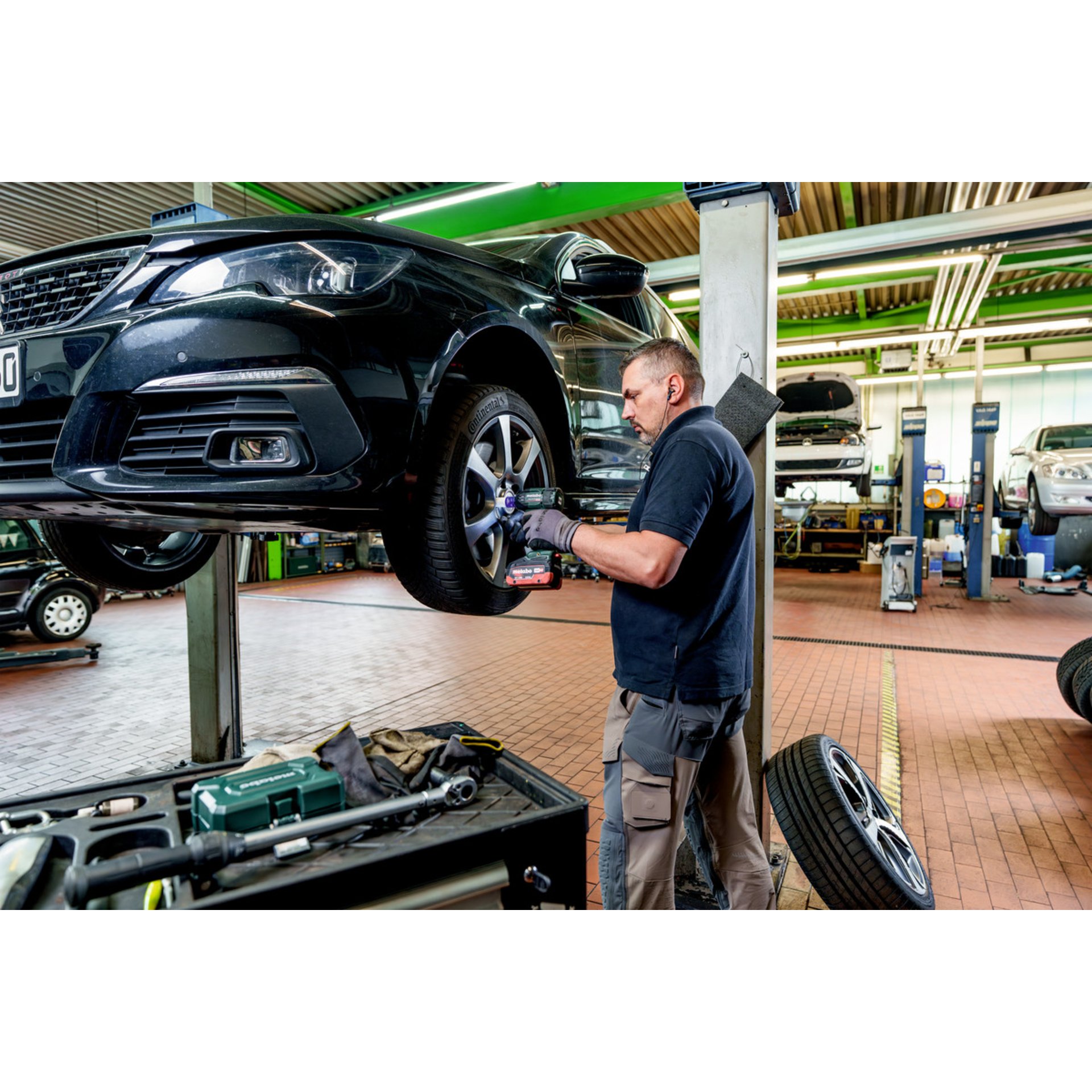 Leichtmetallfelge, Sprach, Reifen, Fabrik, Person