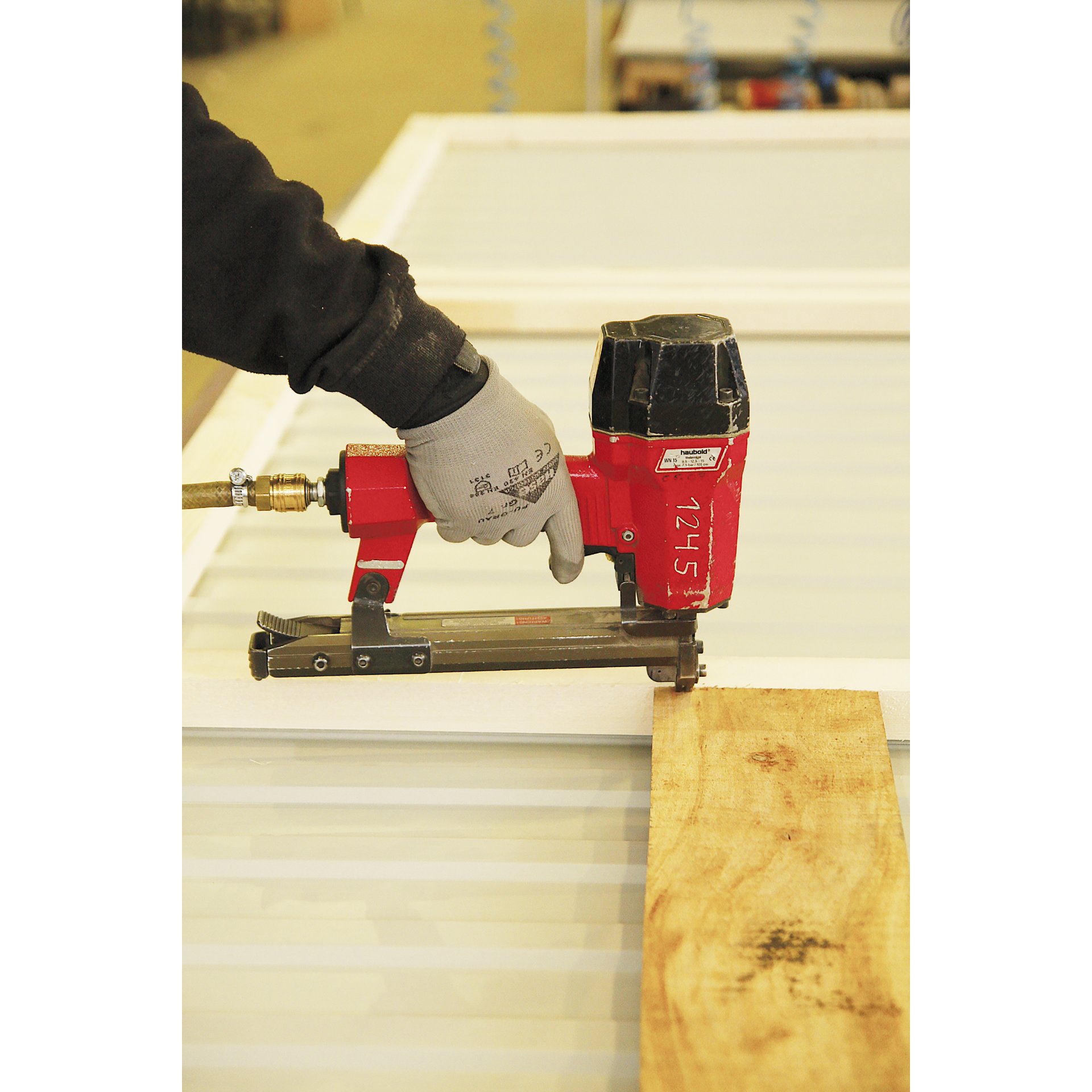 Bekleidung, Handschuh, Gerät, Elektrische Bohrmaschine, Werkzeug