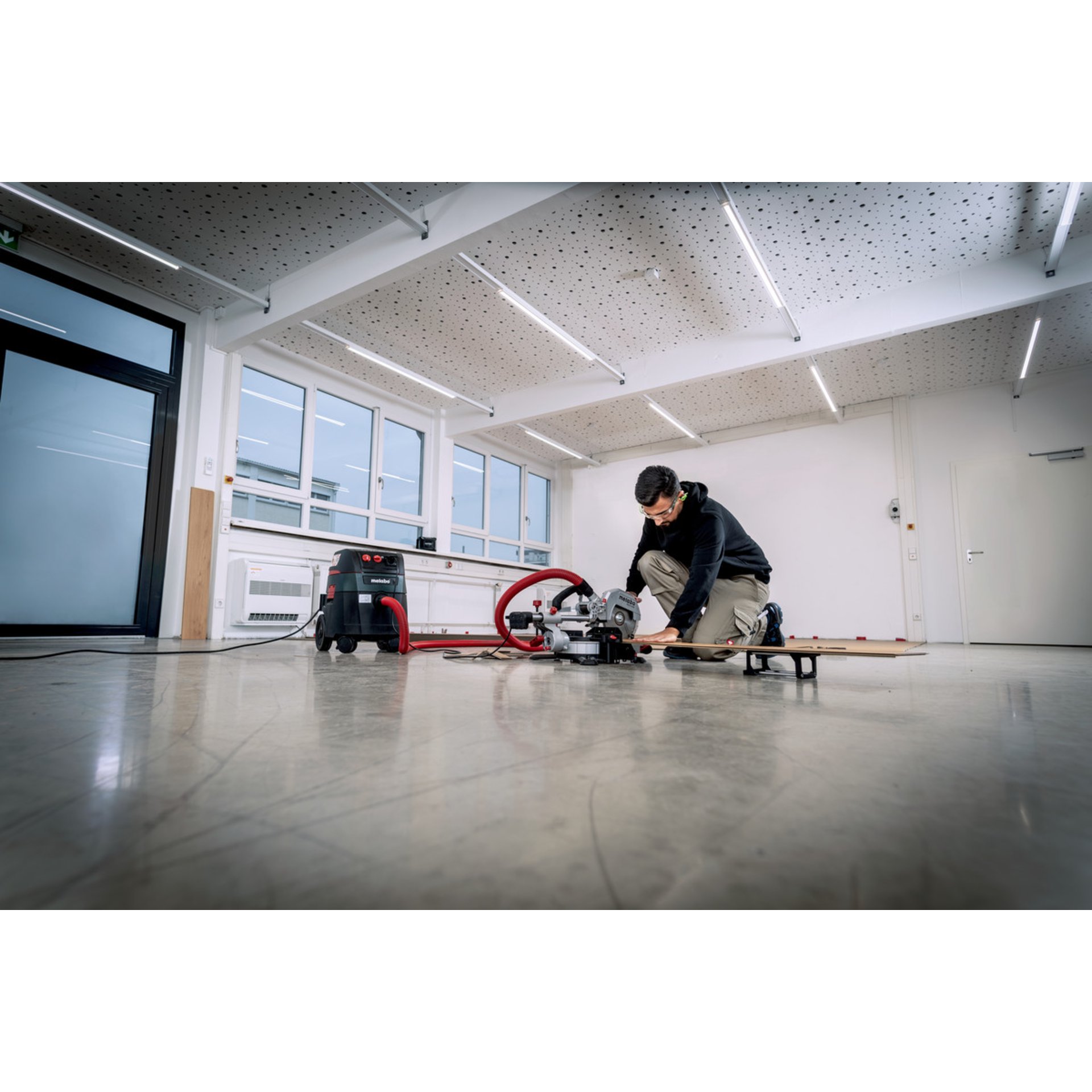 Fußboden, Erwachsener, Männlich, Mann, Person