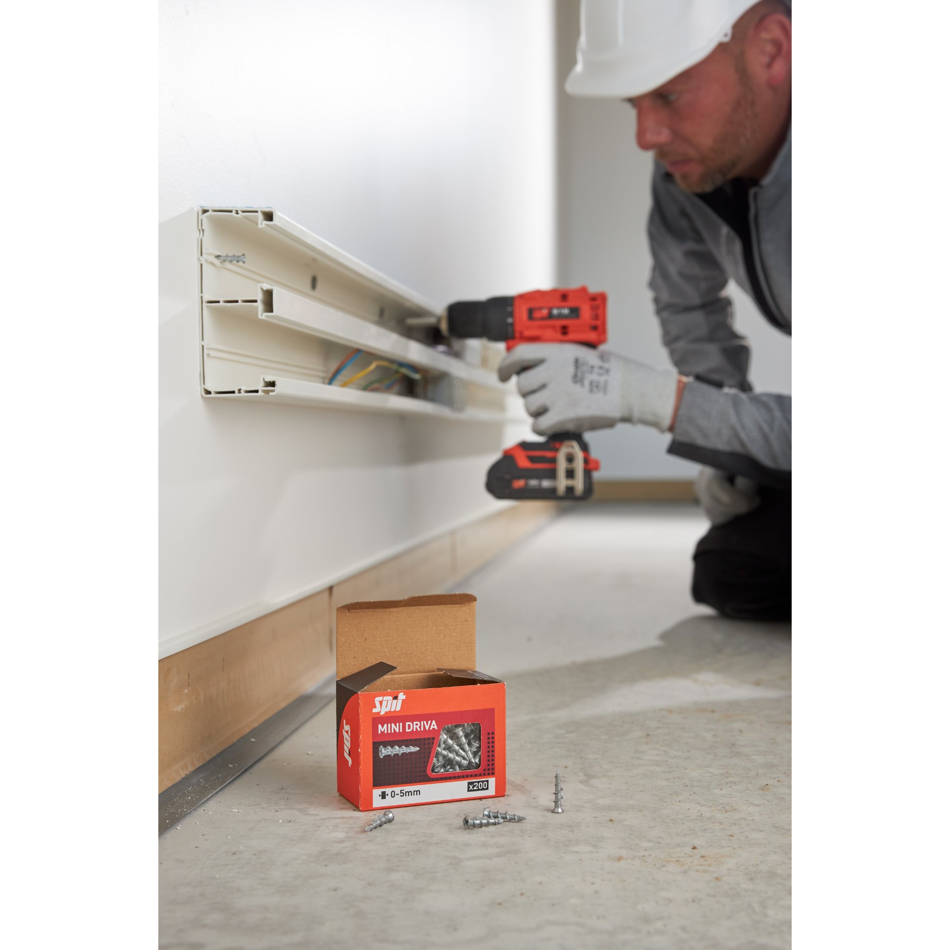 Drinnen, Innenarchitektur, Elektrische Bohrmaschine, Werkzeug, Schraube