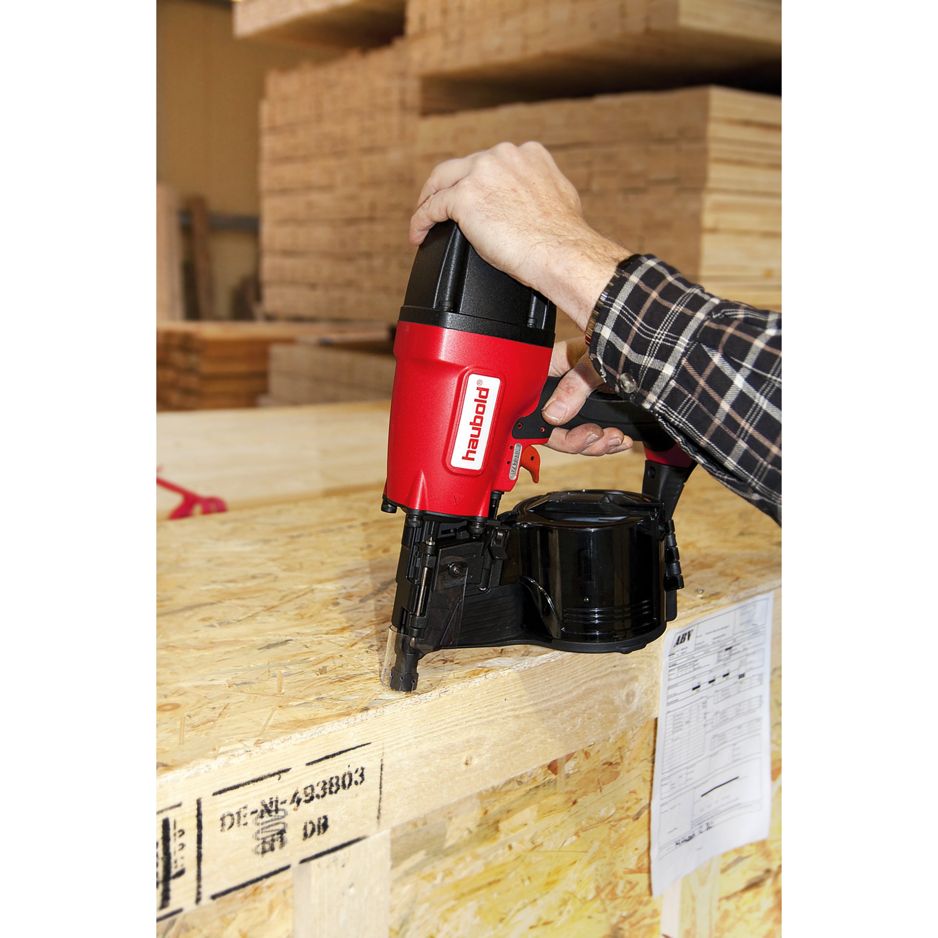 Drinnen, Innenarchitektur, Holz, Elektrische Bohrmaschine, Sperrholz